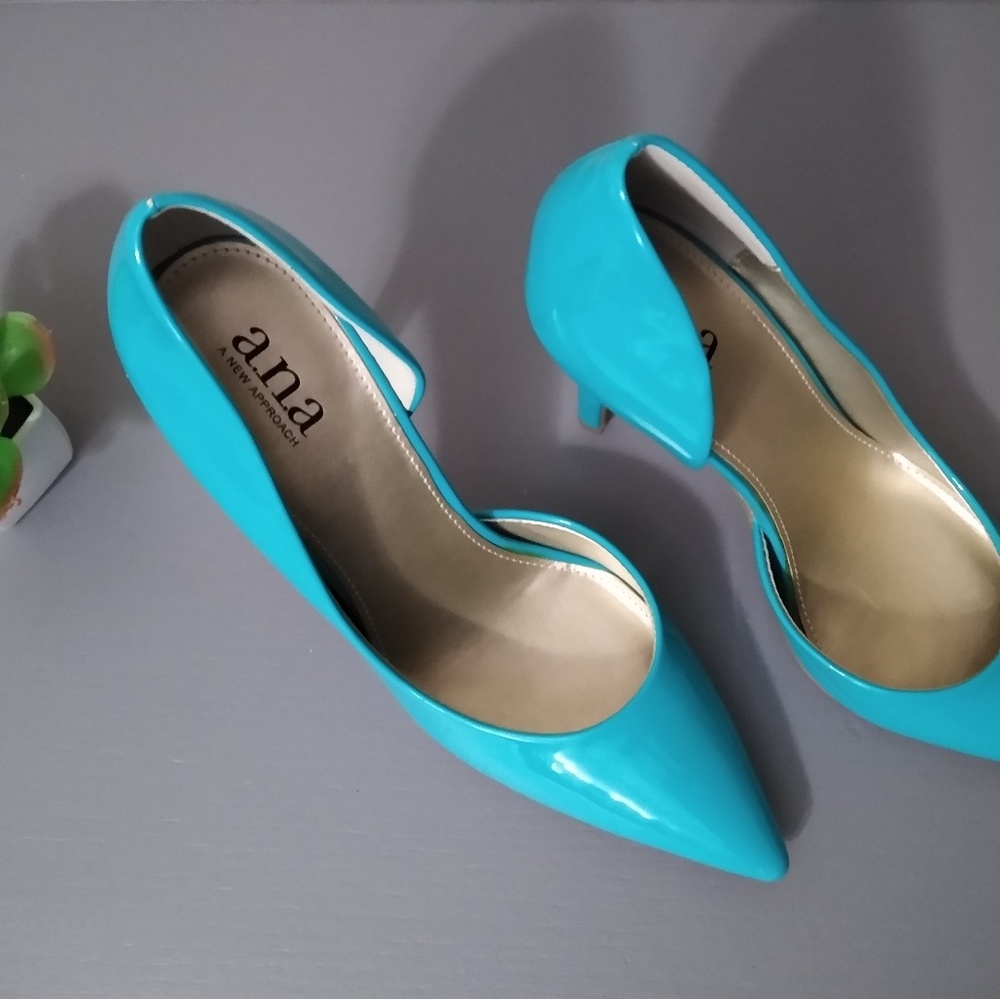 ANA Heels